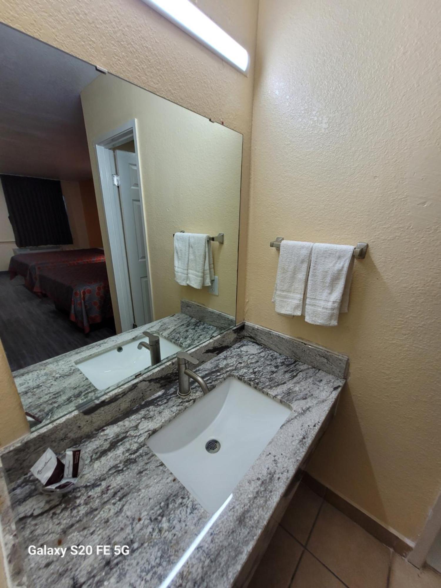 La Vista Motel Brownsville Exterior foto